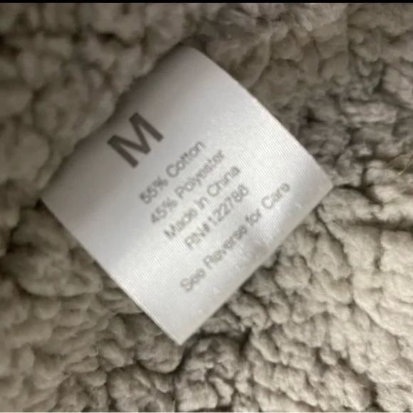 Women’s Medium Grey Sherpa Full Zip. - Picture 3 of 5